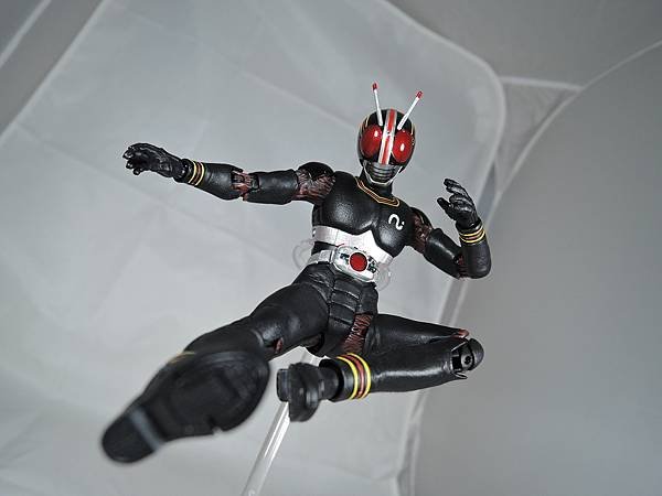 SHF 仮面ライダーブラック (72).JPG