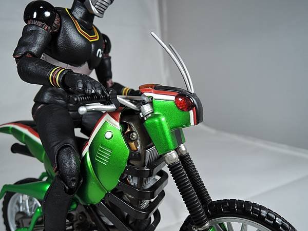 SHF 仮面ライダーブラック (86).JPG