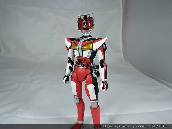 SHF 仮面ライダー電王 ライナー%26;クライマックスフォーム (6).JPG