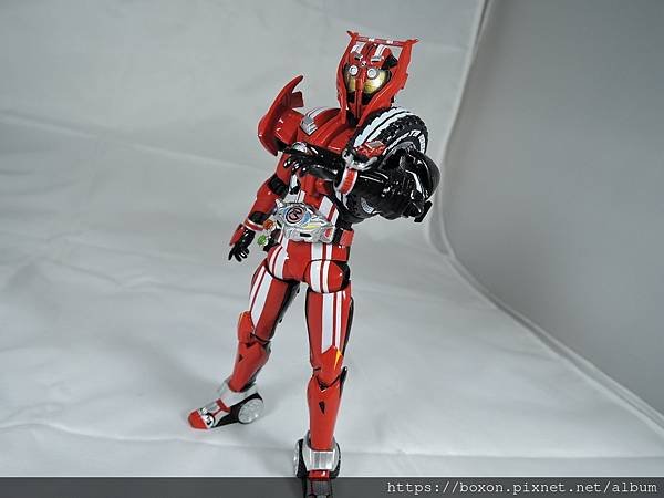 SHF 仮面ライダードライブ タイプトライドロン (4).JPG