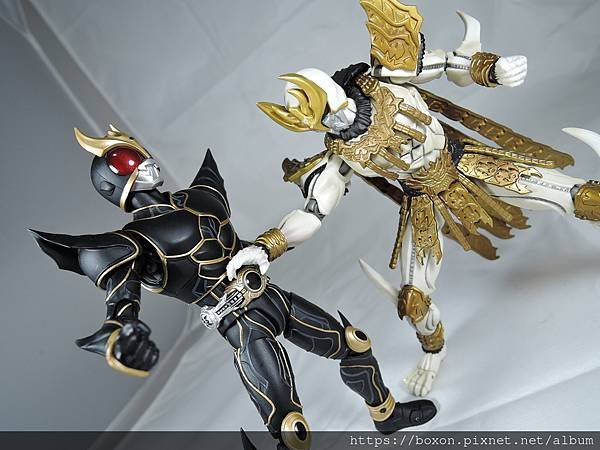 SHF 仮面ライダークウガ アルティメットフォーム (38).JPG