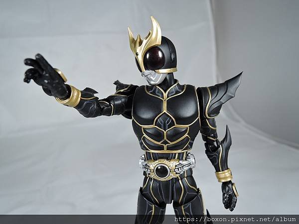 SHF 仮面ライダークウガ アルティメットフォーム (51).JPG