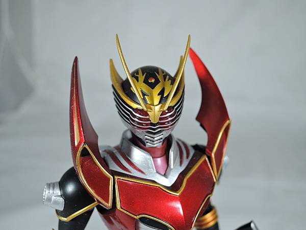 SHF 仮面ライダー龍騎サバイブ (10).JPG