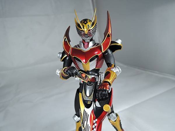 SHF 仮面ライダー龍騎サバイブ (28).JPG