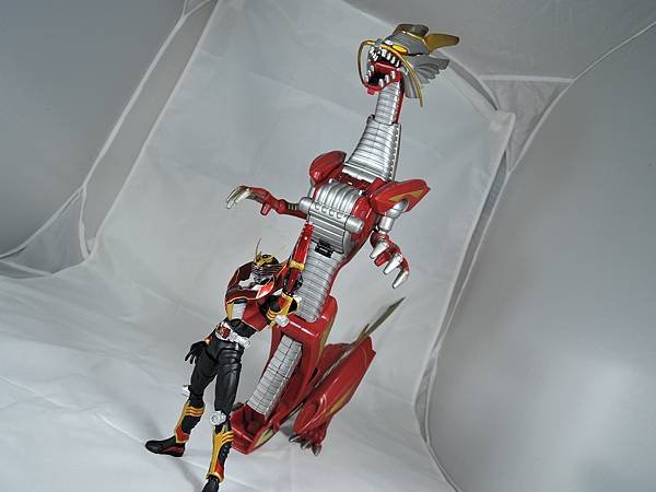 SHF 仮面ライダー龍騎サバイブ (29).JPG