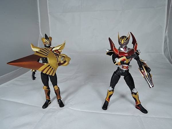 SHF 仮面ライダー龍騎サバイブ (35).JPG