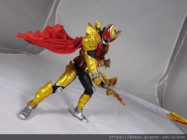 SHF 仮面ライダーキバ エンペラーフォーム (71).JPG