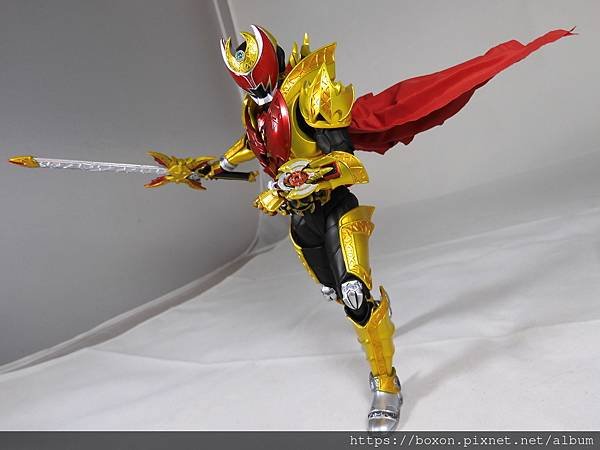 SHF 仮面ライダーキバ エンペラーフォーム (70).JPG