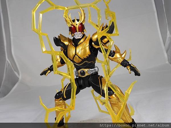 SHF 仮面ライダークウガ ライジングアルティメット (4).JPG