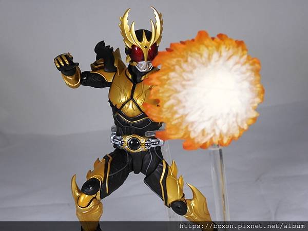 SHF 仮面ライダークウガ ライジングアルティメット (30).JPG