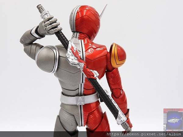 PhotoCap_SHF 仮面ライダーダブル ヒートメタル (8).jpg