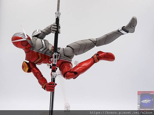 PhotoCap_SHF 仮面ライダーダブル ヒートメタル (26).jpg