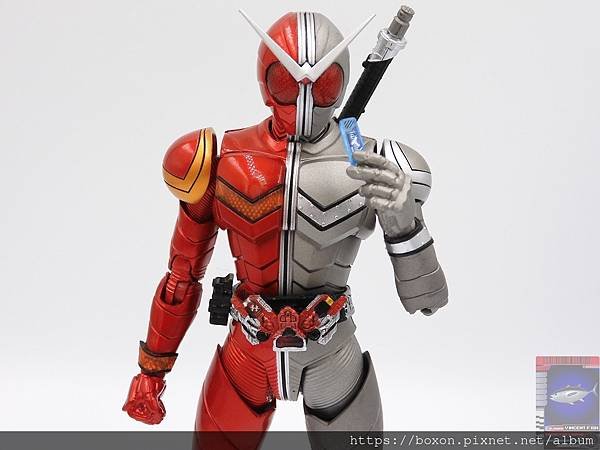 PhotoCap_SHF 仮面ライダーダブル ヒートメタル (52).jpg