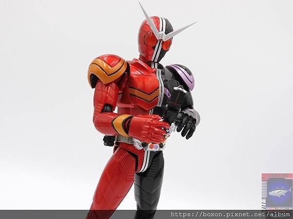 PhotoCap_SHF 仮面ライダーダブル ヒートメタル (72).jpg