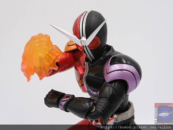 PhotoCap_SHF 仮面ライダーダブル ヒートメタル (82).jpg