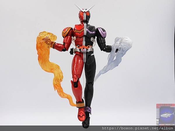 PhotoCap_SHF 仮面ライダーダブル ヒートメタル (86).jpg