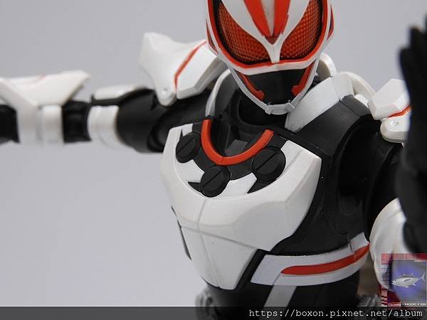 PhotoCap_SHF 仮面ライダーギーツ (8).jpg