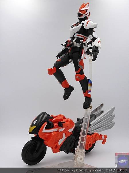 PhotoCap_SHF 仮面ライダーギーツ (48).jpg