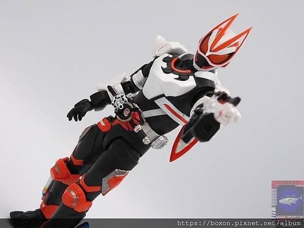 PhotoCap_SHF 仮面ライダーギーツ (67).jpg