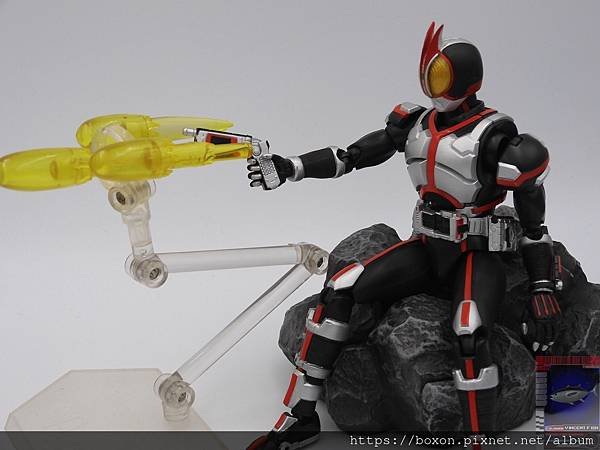 PhotoCap_SHF 仮面ライダーファイズ＆オートーバジン (35).jpg