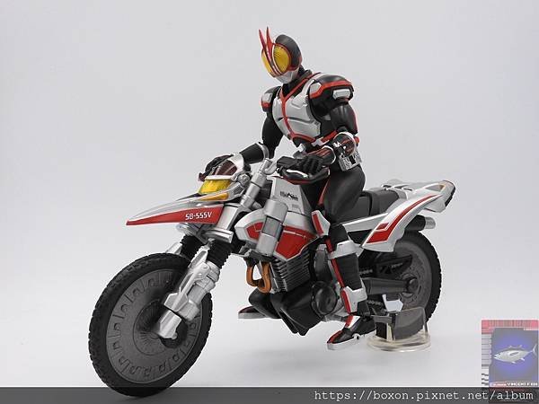 PhotoCap_SHF 仮面ライダーファイズ＆オートーバジン (75).jpg