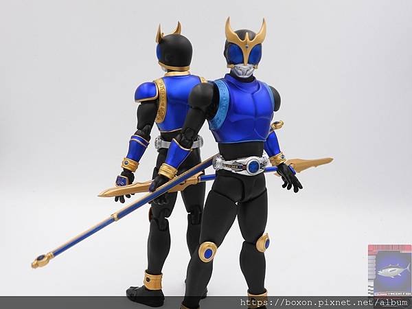 PhotoCap_SHF 仮面ライダークウガ ドラゴンフォーム＆ライジングドラゴン (8).jpg