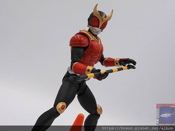 PhotoCap_SHF 仮面ライダークウガ ドラゴンフォーム＆ライジングドラゴン (16).jpg