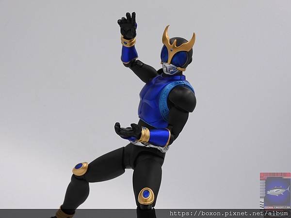 PhotoCap_SHF 仮面ライダークウガ ドラゴンフォーム＆ライジングドラゴン (30).jpg