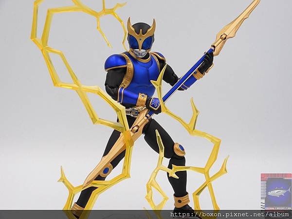 PhotoCap_SHF 仮面ライダークウガ ドラゴンフォーム＆ライジングドラゴン (56).jpg