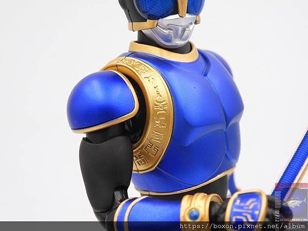 PhotoCap_SHF 仮面ライダークウガ ドラゴンフォーム＆ライジングドラゴン (61).jpg