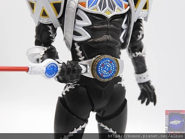 PhotoCap_SHF 真骨彫 仮面ライダーサガ (35).jpg