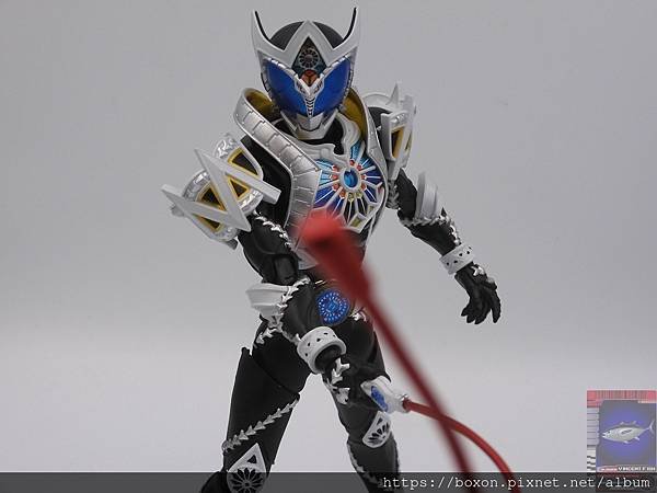 PhotoCap_SHF 真骨彫 仮面ライダーサガ (53).jpg