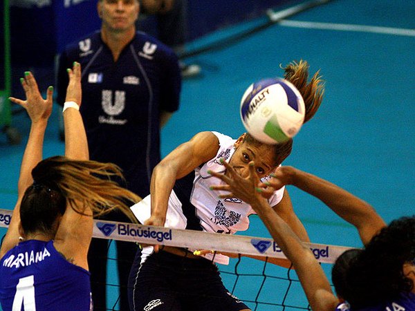030410-SLF-SF-G1-SACxUNI-Joycinha.jpg