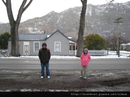 IMG_1399 Arrowtown- 我兩個雪人朋友,Sam &amp; Li Fung.JPG