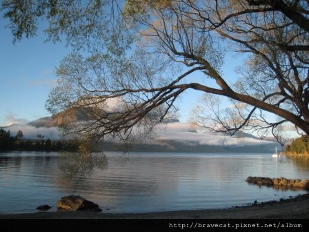IMG_5504 Lake Wakatipu.jpg