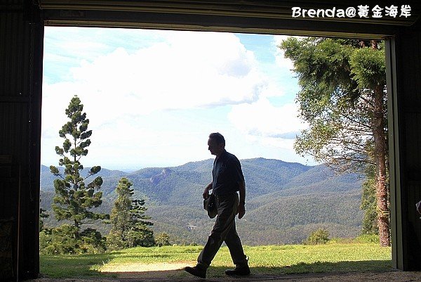 Mystery Mountain, Gold Coast