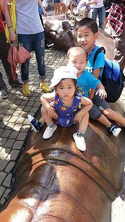102.10.10動物園趴趴走. (18).jpg