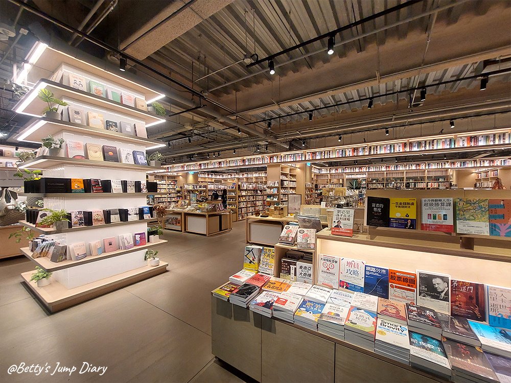 Tsutaya Bookstore蔦屋/ 圖片來源：Betty&apos;s Jump Diary