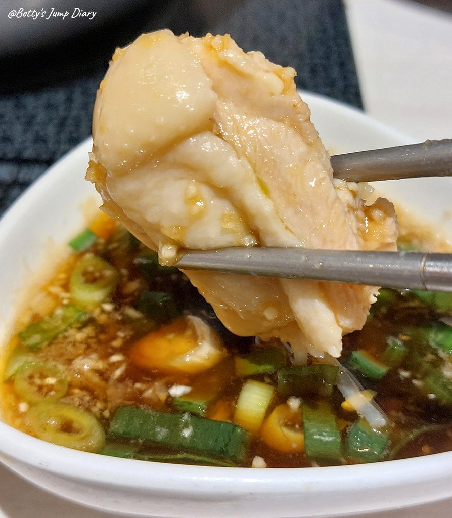 桃園「荖子鍋PLUS家樂福平鎮店」美食街高人氣鍋物！只要15