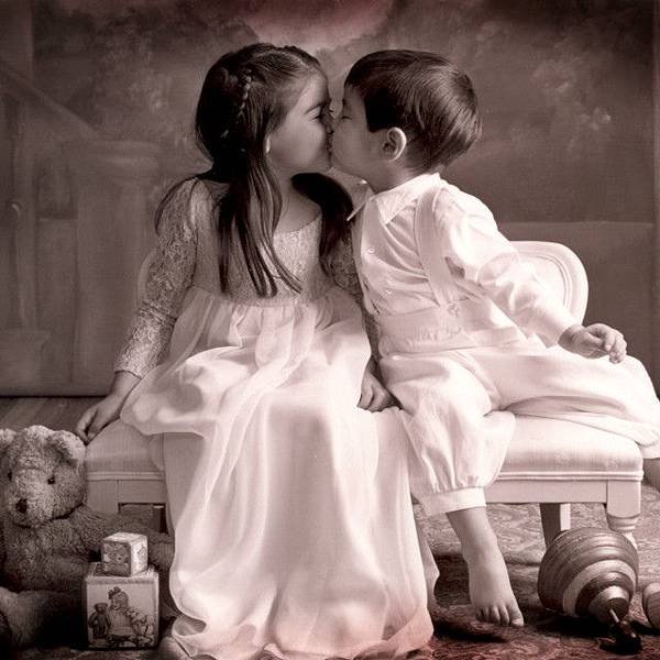 baby couple kissing