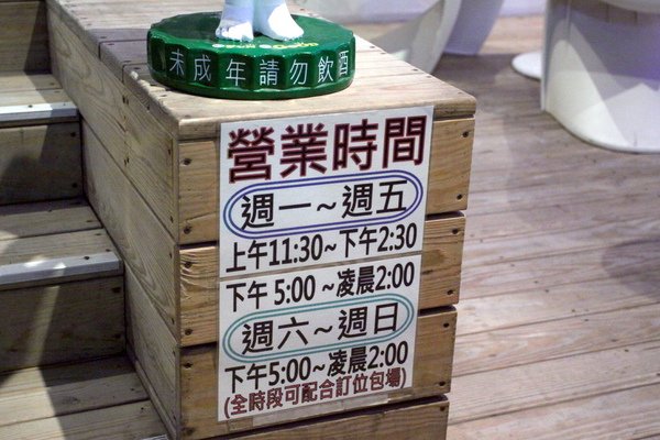 image004