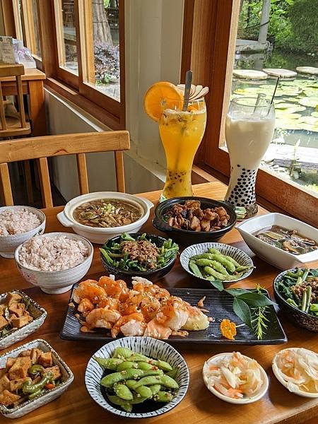 【台中美食懶人包】口袋名單大揭密。精選台中各國美食料理大集合