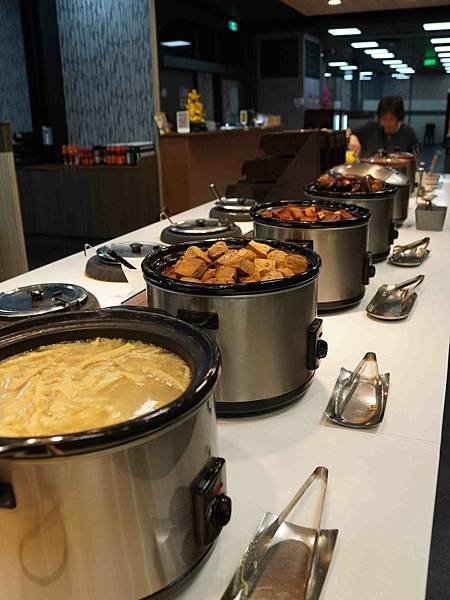 【桃園牛排吃到飽】饗厚牛排。只要49元就有牛排可以吃！桃園自