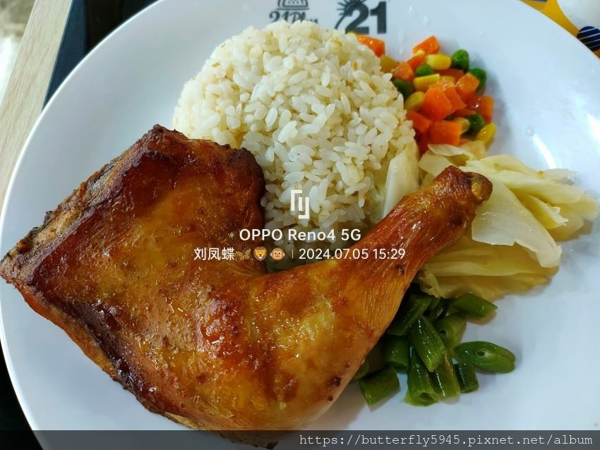 21風味館 高雄大遠百門市:烤腿飯餐/蜜香格子鬆餅