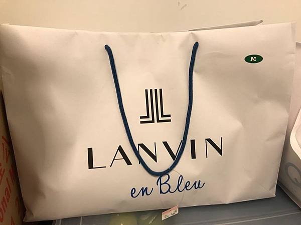 2019_lanvin_en_bleu__lucky_bag_1546869519_86ea0fd0_progressive.jpg