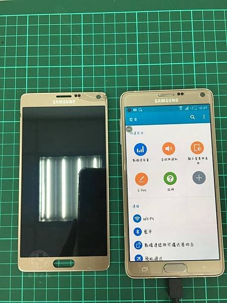 NOTE4 面板破裂(1)