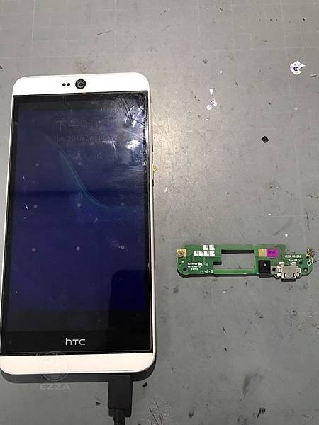 HTC 826充電怪怪的