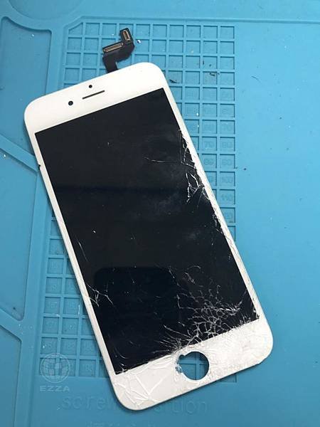 IPHONE 6S面板破裂