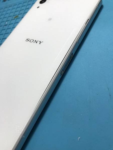 SONY Z2背蓋合不起