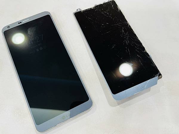 LG G6螢幕損壞.jpg